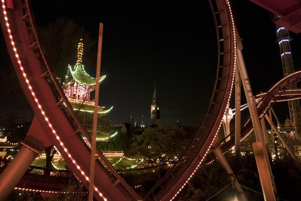 Manège de Tivoli de nuit